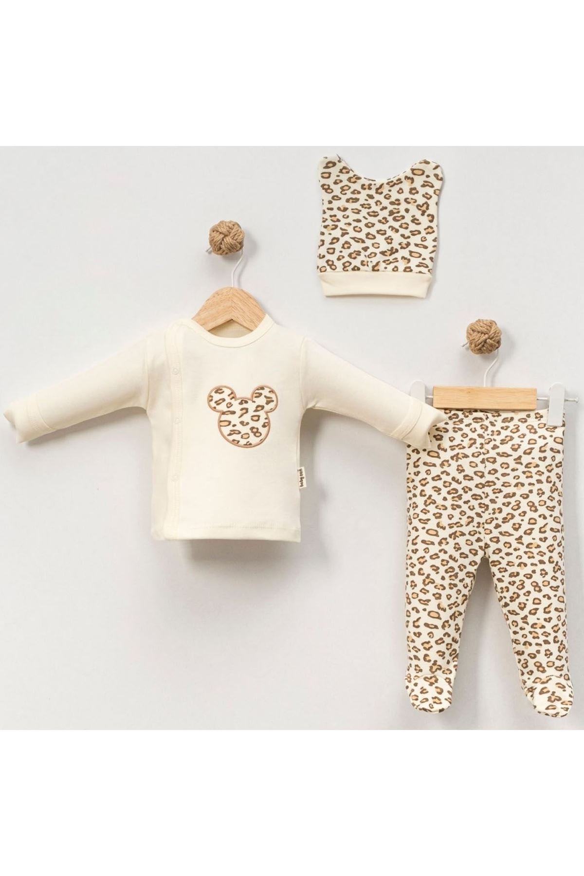 Kız Bebek Ekru Kahve Leopar Desenli Bereli Pijama Takımı