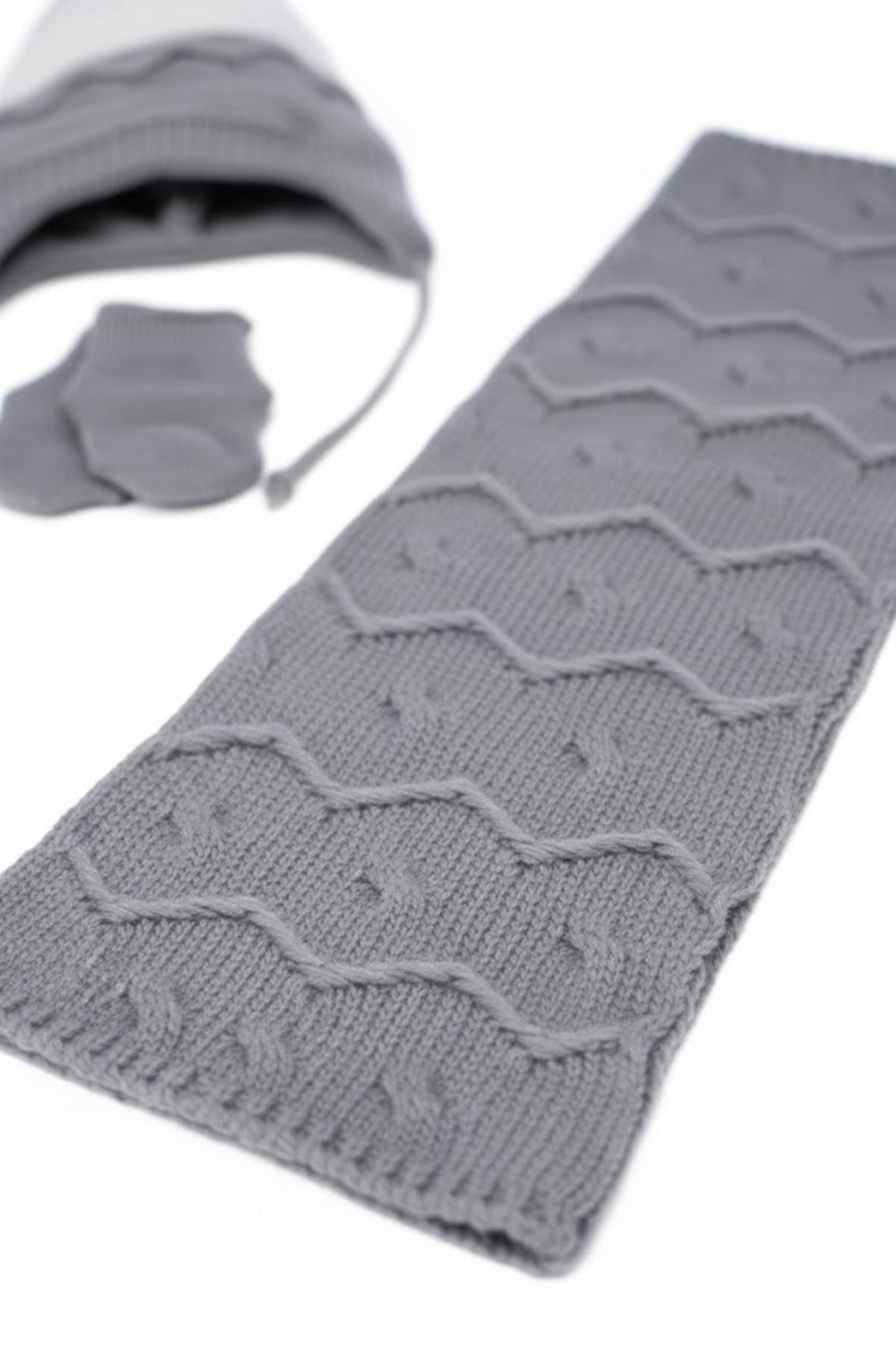 Gri Beyaz Dalga Desenli Triko Atkı Bere Set