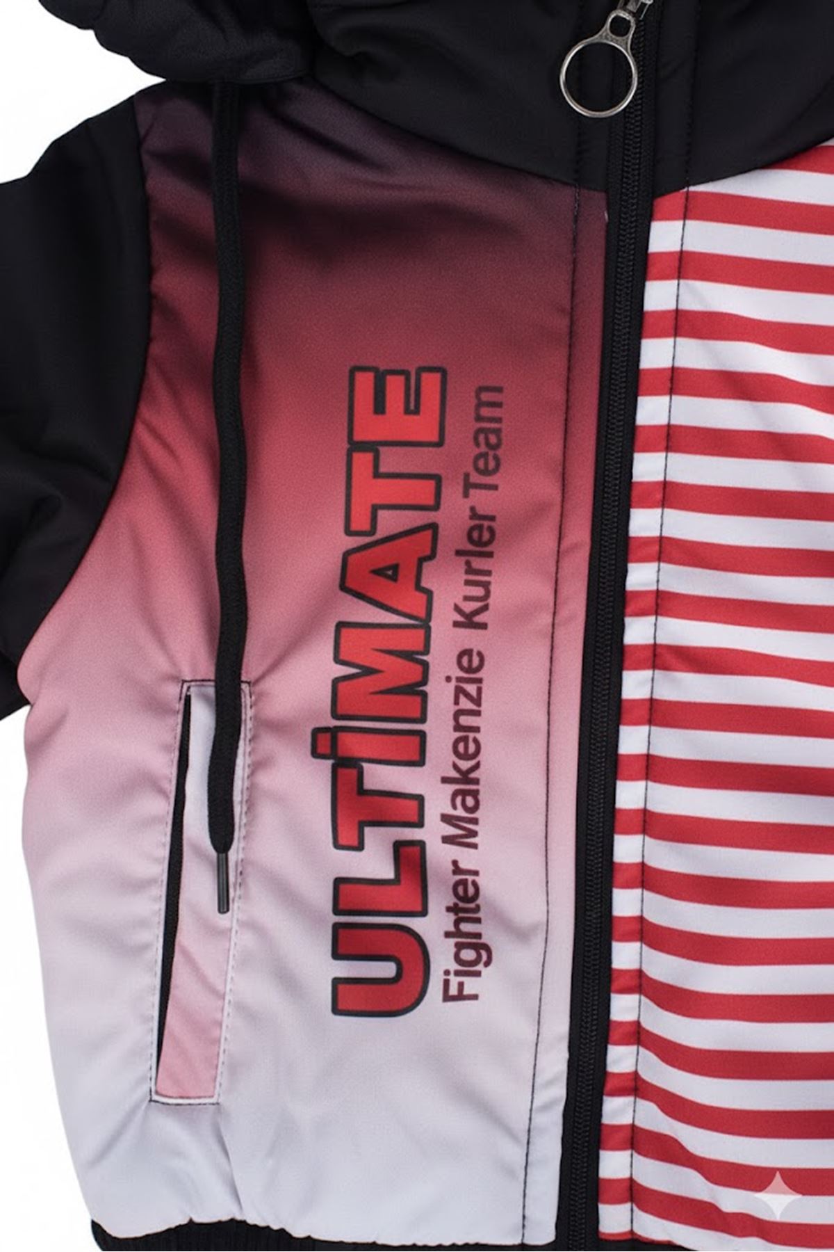 Erkek Çocuk Siyah Renkli Çizgili Ultimate Yazılı Kapşonlu Şisme Mont