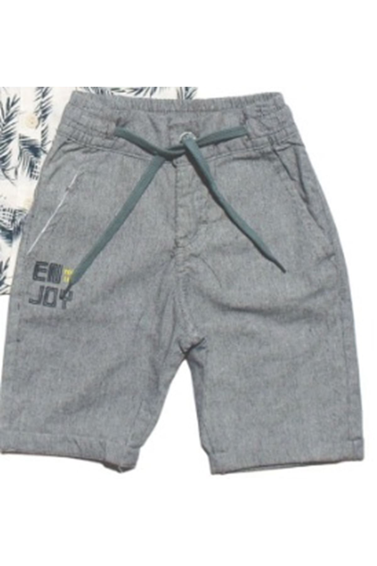 Erkek Çocuk Beyaz Gömlekli Yaprak Baskılı Gri Şortlu 2'li Takım