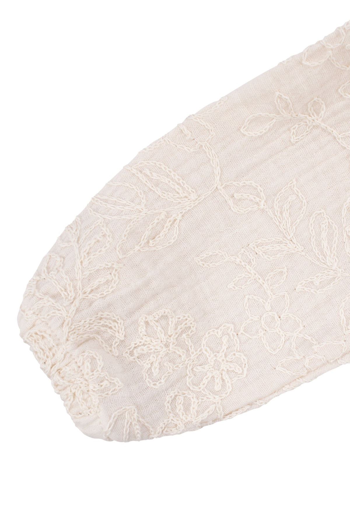 Kız Bebek Bej Nakışlı Yakalı Müslin Elbise