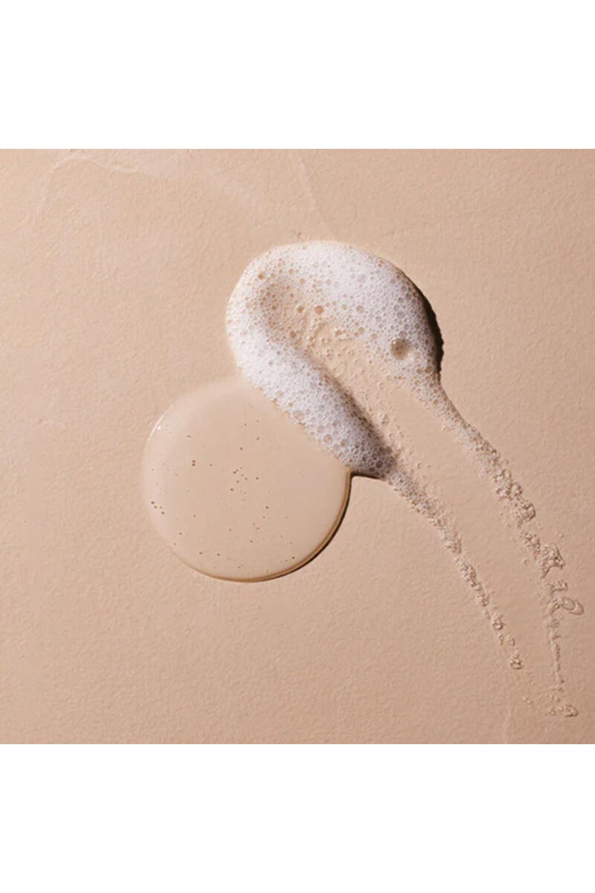 Mustela Soothing Çok Hassas Ciltler İçin Rahatlatıcı Şampuan 300 ml