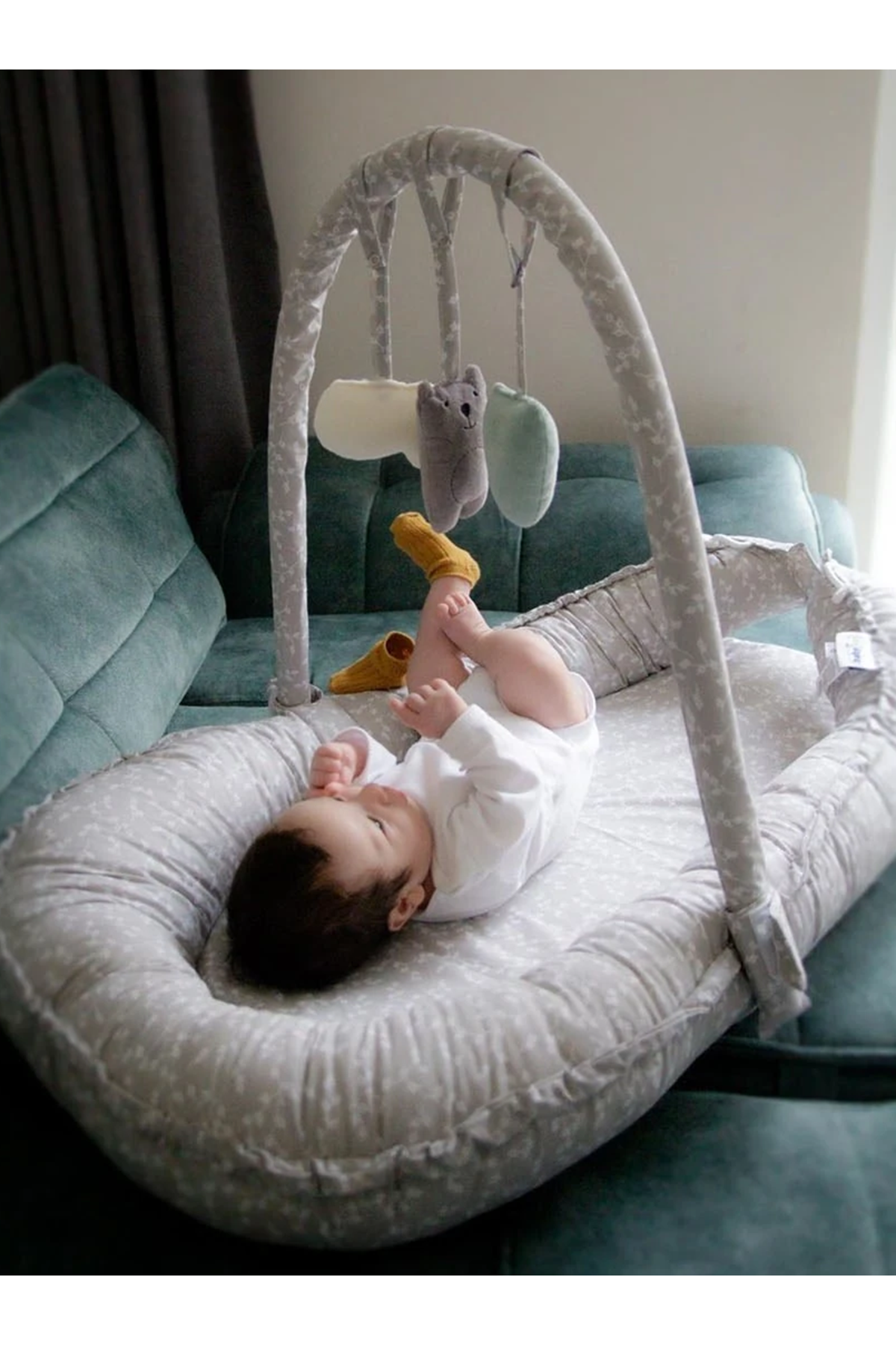 BabyJem Oyuncaklı Anne Baba Yanı Yatağı 489 Gri Çiçek