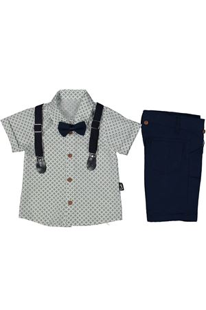 Erkek Çocuk Beyaz Desenli Gömlekli Lacivert Şortlu Papyonlu Askılı Takım
