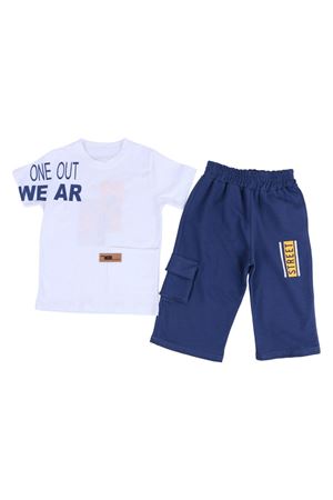 Erkek Çocuk Beyaz Tişörtlü New Armalı Lacivert Kapri Şortlu 2'li Takım