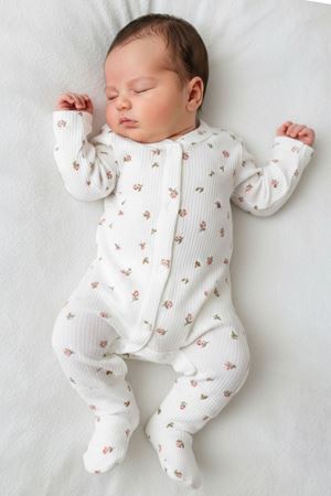 Kız Bebek Ekru Pembe Gül Desenli Fitilli Patikli Tulum