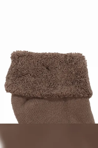 Unisex Koyu Kahve Kıvrık Hello Kaydırmaz Taban Havlu Çorap