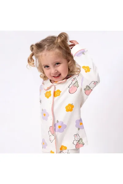 Kız Çocuk Ekru Turuncu Lila Çicek Tavşanlı Desenli Kruvaze Yaka Pijama Takımı
