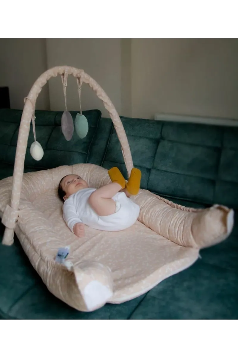 BabyJem Oyuncaklı Anne Baba Yanı Yatağı 489 Somon