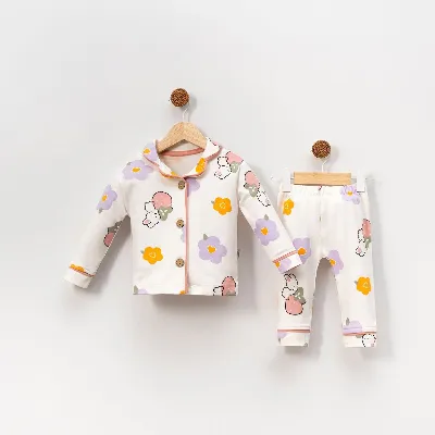 Kız Çocuk Ekru Turuncu Lila Çicek Tavşanlı Desenli Kruvaze Yaka Pijama Takımı