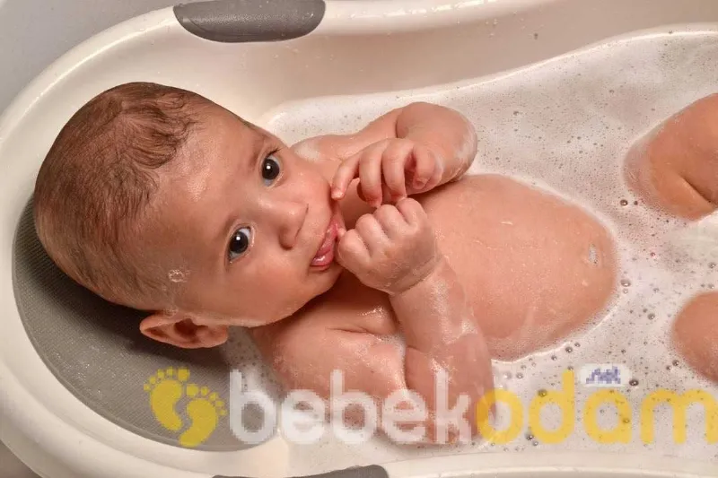Yeni doğan bebek nasıl yıkanır? Nelere dikkat etmek gerekir?